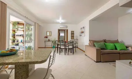 À venda | 3 quartos, 110 ², sacada com churrasqueira e 3 vagas de garagem - Praia dos Ingleses, em Florianópolis.