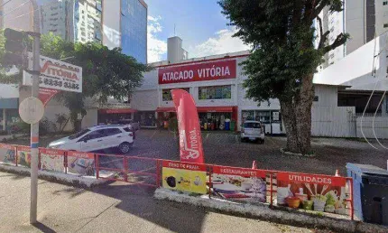 Locação | 815 m², 7 salas e 11 vagas de garagem - Estreito, em Florianópolis.