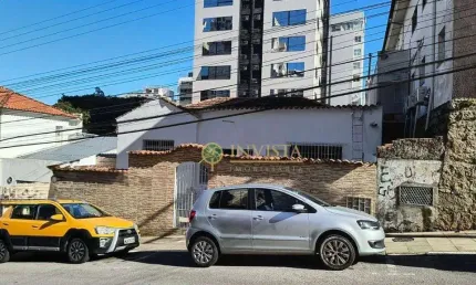 Comercial em rua movimentada em area nobre do centrao