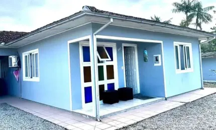 À venda | 120 m², 3 quartos (sendo 2 suítes) e 3 vagas de garagem - Palhoça/SC.