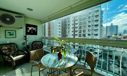 À venda | 126 m² privativos, 3 quartos, sacada com vista mar e 2 vagas de garagem - agronômica, em florianópolis.