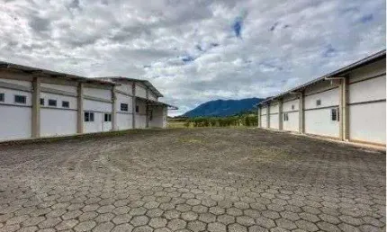 Locação | Galpão com 1.630 m² em Terreno de 9.000 m² – Santo Amaro da Imperatriz/SC