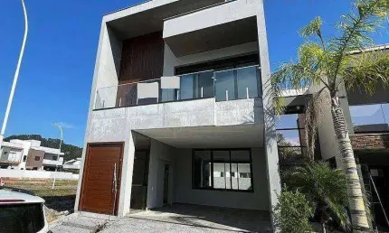 À venda | 150 m² privativos, 3 dormitórios, espaço gourmet e 2 vagas cobertas em condomínio fechado – costa do sol, deltaville, biguaçu