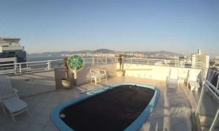 À venda | Alto Padrão, Terraço privativo, 348m², 3 quartos e 3 vagas de garagem - Estreito, em Florianópolis.