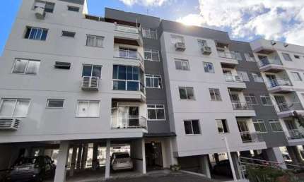 À venda | 66 m², 2 quartos e 1 vaga de garagem - Trindade, em Florianópolis.