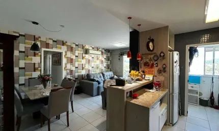 À venda | 89 m², sacada com churrasqueira, 3 quartos e 1 vaga de garagem - Trindade, em Florianópolis.