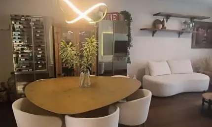 À venda | 152 m³, 4 quartos, Sacada, Reformado e Mobiliado, 1 vaga de garagem - Coqueiros, em Florianópolis.