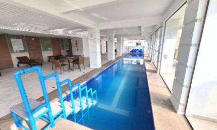 Locação | Semi mobiliado, 95 m², sacada com churrasqueira, 2 quartos e 2 vagas - João Paulo, em Florianópolis.