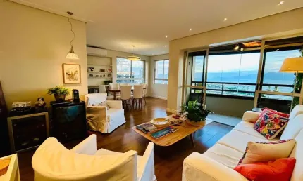 À venda | 142 m², vista mar, mobiliado, 3 quartos e 2 vagas – próximo ao top market e ao parque da luz, no centro de florianópolis.
