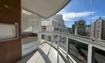 À venda | 129 m², sacada com churrasqueira, semi mobiliado, 3 quartos e 3 vagas de garagem -  centro de florianópolis, próximo ao beiramar shopping.