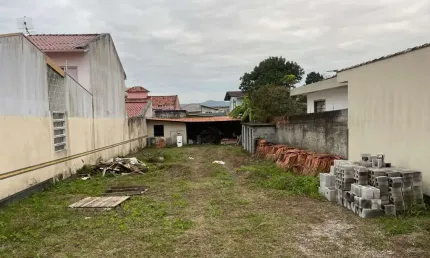 À venda | Terreno com 360 m² - Barreiros, em São José.