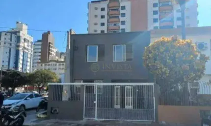 À venda | 165 m², 4 quartos e 1 vaga de garagem - Centro, em Florianópolis.