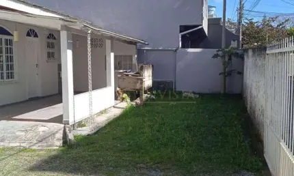 Locação | 90 m², 2 quartos, Hidromassagem e 2 vagas - Praia dos Ingleses, Florianópolis.