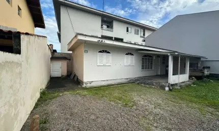 Locação | 90 m², 2 quartos, hidromassagem e 2 vagas - praia dos ingleses, florianópolis.