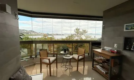 Venda | 115 m² de área privativa, totalmente mobiliado, sacada com churrasqueira e vista mar - no bairro joão paulo em florianópolis