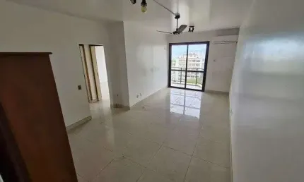 À venda | 69 m², sacada com vista mar, 2 quartos e 1 vaga - centro de florianópolis.