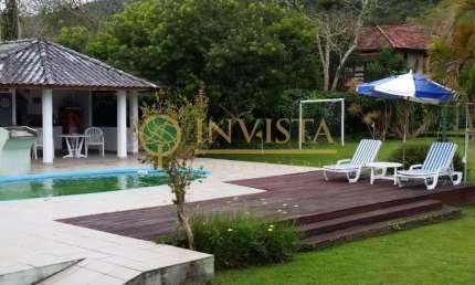À venda | 8.400m², piscina privativa, quiosque com Churrasqueira, campo de futebol e 3 quartos - Ratones, Florianópolis.