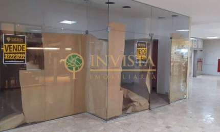 Loja Comercial com Mezanino e 49m² privativos à venda no Centro de Florianópolis.