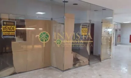 Loja Comercial com Mezanino e 49m² privativos à venda no Centro de Florianópolis.