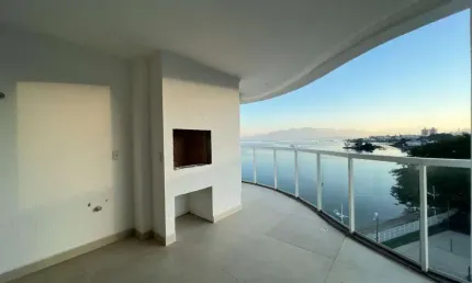 Vista Mar, 4 suítes, 3 vagas, 1 vaga náutica em Coqueiros - Á venda em Florianópolis