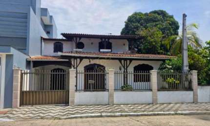 Casa com 4 quartos à venda na Rua Albino Gugelmim, São João, Itajaí