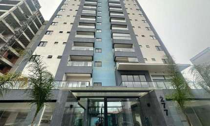 Apartamento com Suíte, Sacada Gourmet e Andar Alto no Cordeiros
