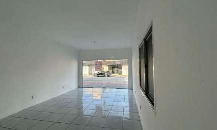 Sala comercial para alugar na Rua Indaial, Dom Bosco, Itajaí