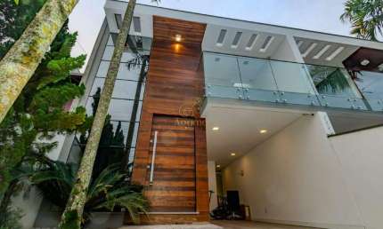 Casa com 3 quartos para alugar na Rua Antero Chaves, Dom Bosco, Itajaí