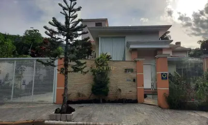 Casa alto padrão - 04 dormitórios - bairro ressacada - itajaí