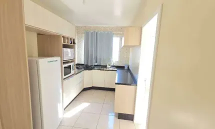 Apartamento amplo no bairro fazenda, 2 quartos (1 suíte) e excelente localização