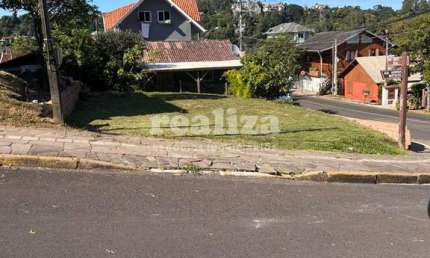 TERRENO NO PIRATINI PRÓXIMO DA RUA COBERTA, Piratini, Gramado - RS