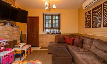 CASA DE 02 DORMITÓRIOS EM GRAMADO, Planalto, Gramado - RS