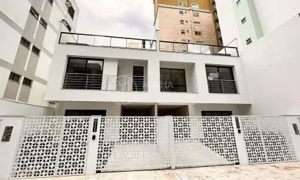 Triplex Quadra Mar - Centro - Balneário Camboriú/SC