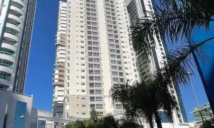 Apartamento com 4 quartos à venda na Rua 3700, 415, Centro, Balneário Camboriú