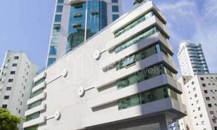 Apartamento com 3 quartos à venda na Rua 3610, 14, Centro, Balneário Camboriú