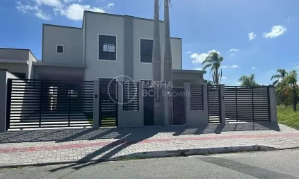 Sobrado Versailles - Nova Esperança - Balneário Camboriú/SC