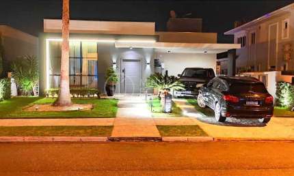 Casa em condomínio fechado com 3 quartos à venda na Rua Ivo José Rebello, 610, Santa Regina, Camboriú