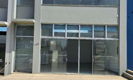 Excelente ponto comercial para locação em Itu-SP, Itu Novo Centro: 1 sala, 3 banheiros, 3 vagas de garagem, 120m²!