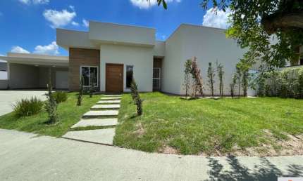 Casa com 3 quartos para alugar na Rua Irmãos Micai, Jardim São José, Itu, 320 m2 por R$ 6.500