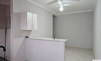 Kitnet para locação em Itu-SP, bairro São Luiz: 1 quarto, 1 sala, 1 banheiro, 1 vaga de garagem, 45m² de área. Venha conferir!