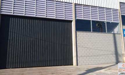 Galpão Industrial para Locação no Parque das Rosas, Itu-SP: 1 Sala, 2 Banheiros, 8 Vagas de Garagem, 1.000m² de Área
