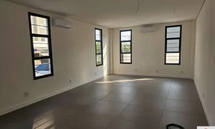 Sala comercial em condomínio para locação em itu-sp, bairro são luiz: 1 sala, 1 banheiro, 35m² de área.