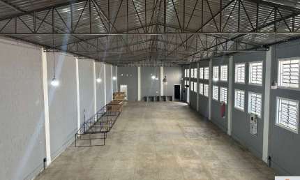 Barracão / Galpão / Depósito com 3 salas para alugar na Rua Sorocaba, 837, Vila Santa Terezinha, Itu por R$ 18.000