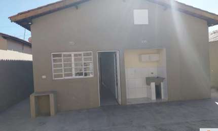 Casa à venda em Itu-SP, Parque Residencial Potiguara: 3 quartos, 1 suíte, 1 sala, 1 banheiro - 98,00m² de área. Venha morar no seu sonho!