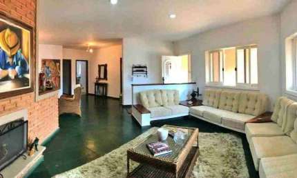 Casa espaçosa à venda no Bairro Brasil - Rua Aracaju na cidade de itu 5 domitorios