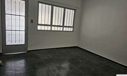 Casa com 2 quartos à venda na Rua Maniçoba, 68, Parque Industrial, Itu, 100 m2 por R$ 270.000