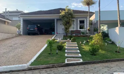 Bela casa com 3 suítes e piscina aquecida á venda no condomínio portal de itu 2 em itu/sp