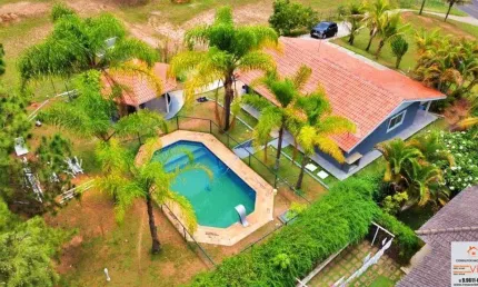 Casa no Condomínio village castelo, condomínio com muita natureza e laser