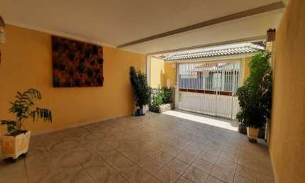 Casa com 3 quartos à venda na Rua Estado do Amazonas, 746, Loteamento Terras de São Pedro e São Paulo, Salto, 179 m2 por R$ 550.000