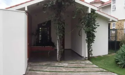Espetacular Casa Colonial para Locação e venda em um dos Melhores Condomínios Fechados da Cidade Santo antonio